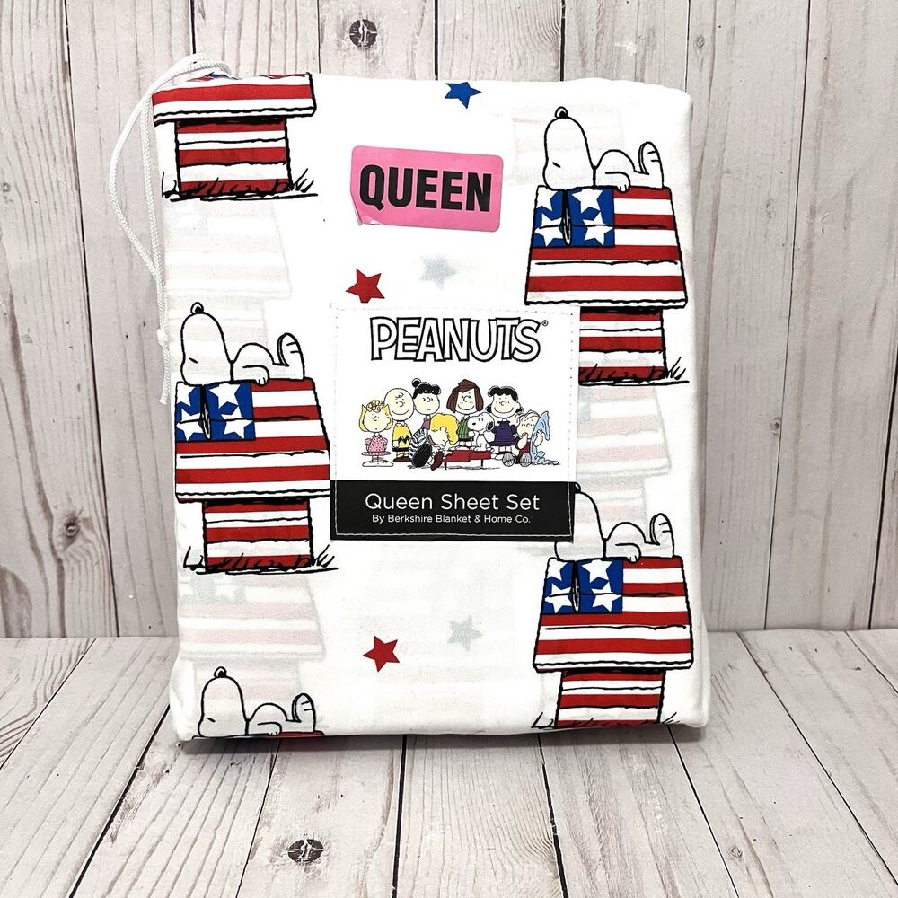 New Peanuts Snoopy Queen Sheet Set Berkshire America USA Red/White/Blue Doghouse